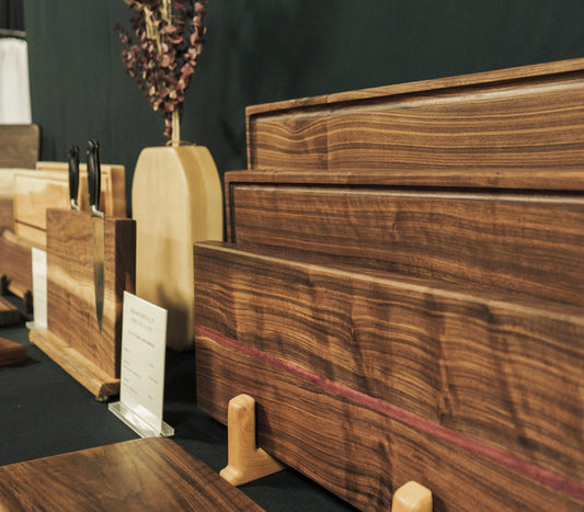 comparison of wooden vs plastic cutting boards